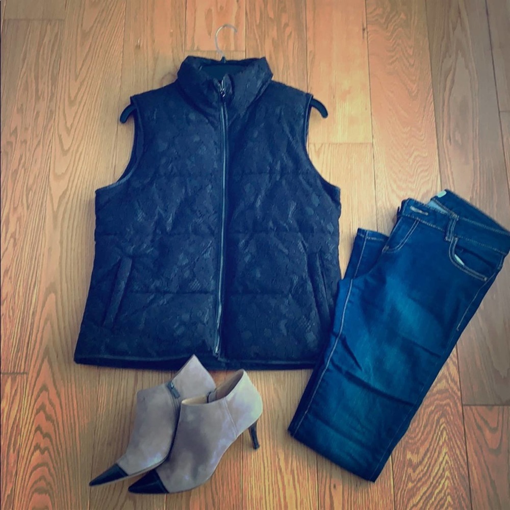 Banana Republic black puffer vest with lace overlay size small